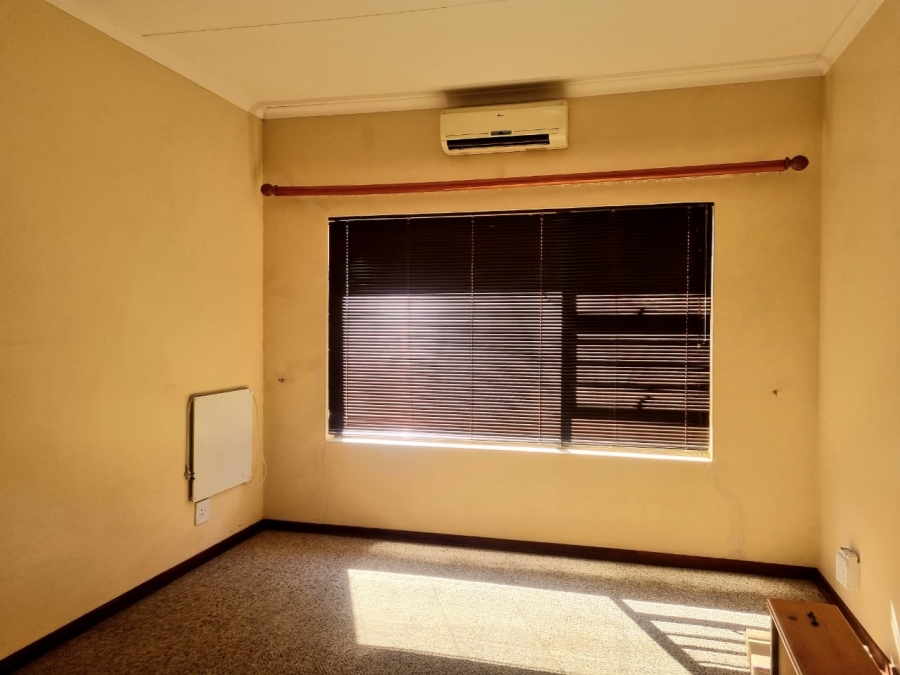 3 Bedroom Property for Sale in Hillcrest Northern Cape